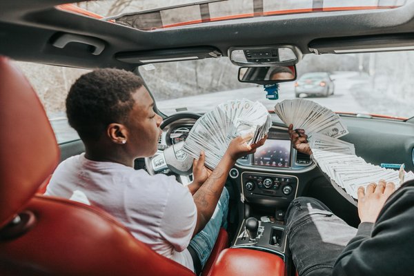 Maximizing Success: Smart Strategies for UK Investors to Safely Finance Commercial Property Purchases